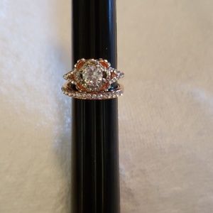 💣4/$10    💣~ROSE GOLD WEDDING RING SET~💣